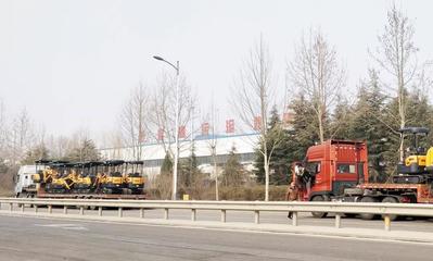 恒特挖掘機再發15臺微型挖掘機交付客戶